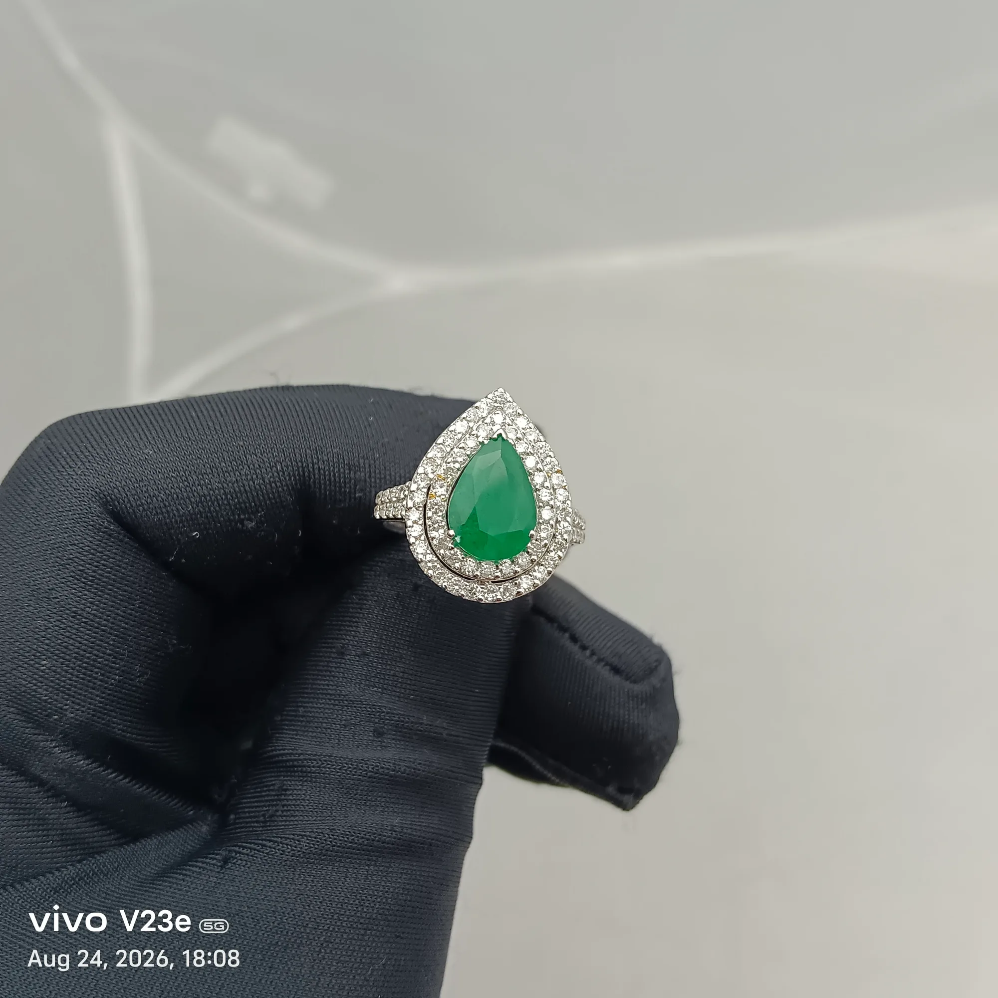 EMERALD RING
