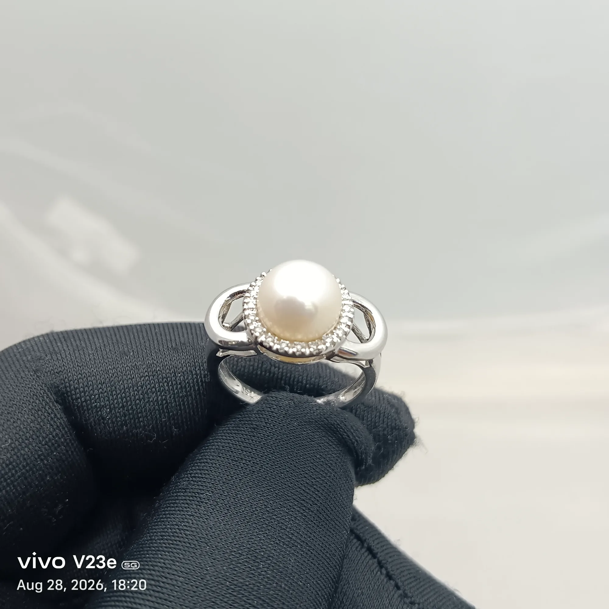 PEARL DIAMOND RING